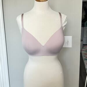 Victoria's Secret Lightly Lined T-Shirt Bra Women 36DD Adjustable Strap Intimate